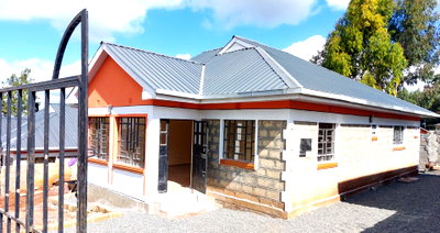 3BR Ensuite Townhouse with Pool & Private Gate - Ngong