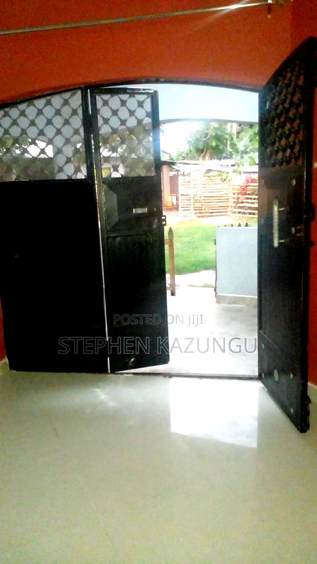 3bdrm House in Mvindeni Market, Ukunda for rent