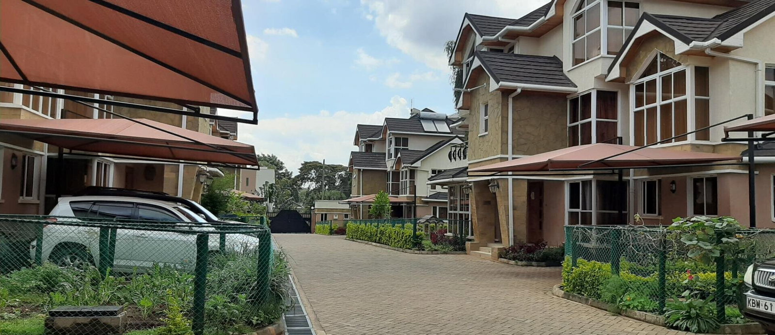 5-Ensuite Townhouse with Fireplace & Walk-In Closets - Lavington