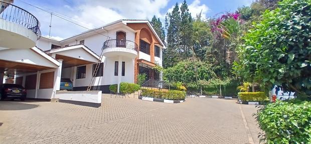 5bdrm Townhouse / Terrace in Kilimani for rent