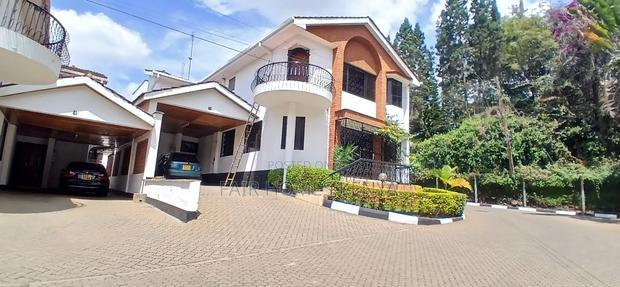 5bdrm Townhouse / Terrace in Kilimani for rent