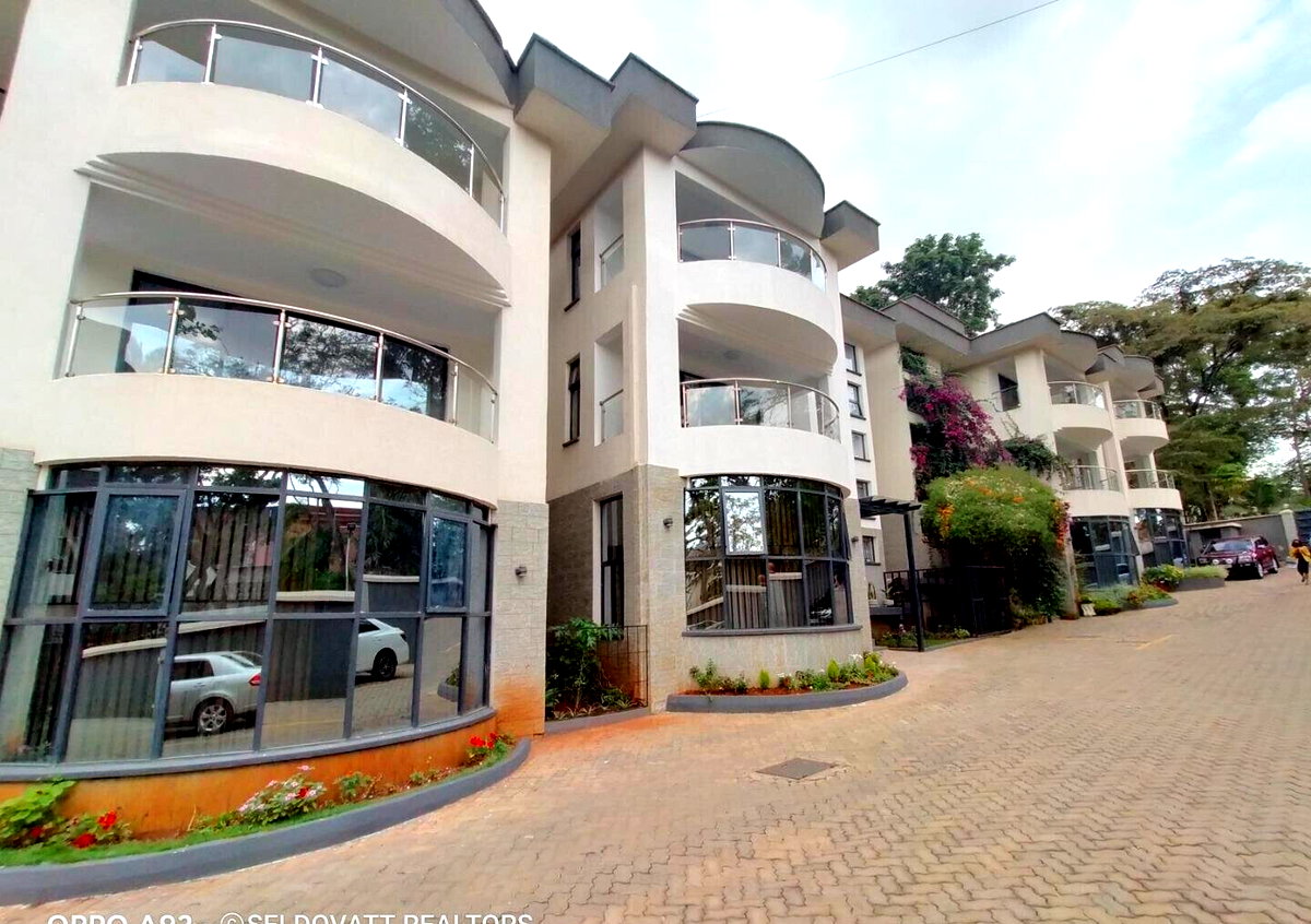 5-Ensuite Townhouse with DSQ & Open-Plan Living - Lavington