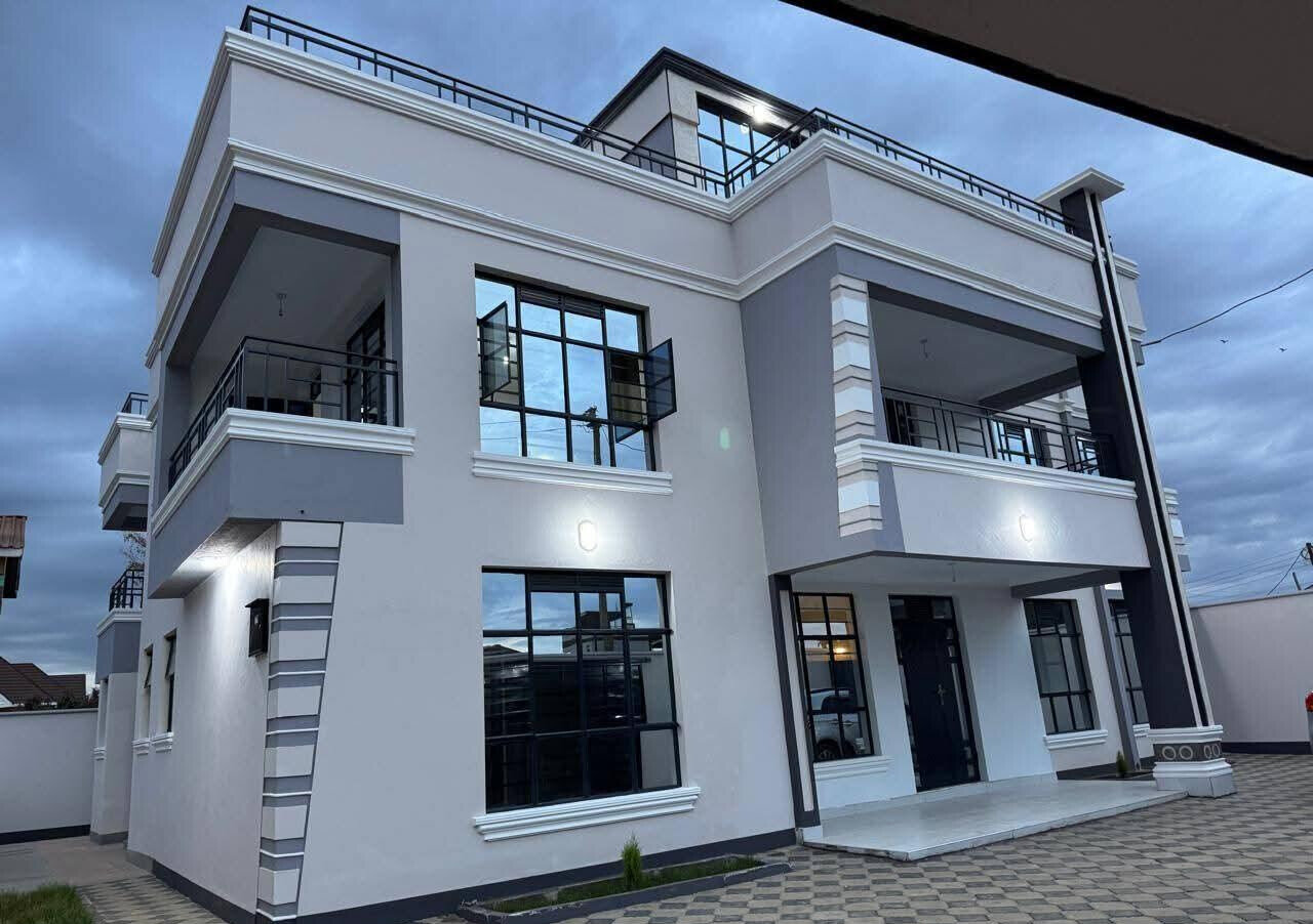 4BR All-Ensuite Mansion with Rooftop Lounge - Thika Landless