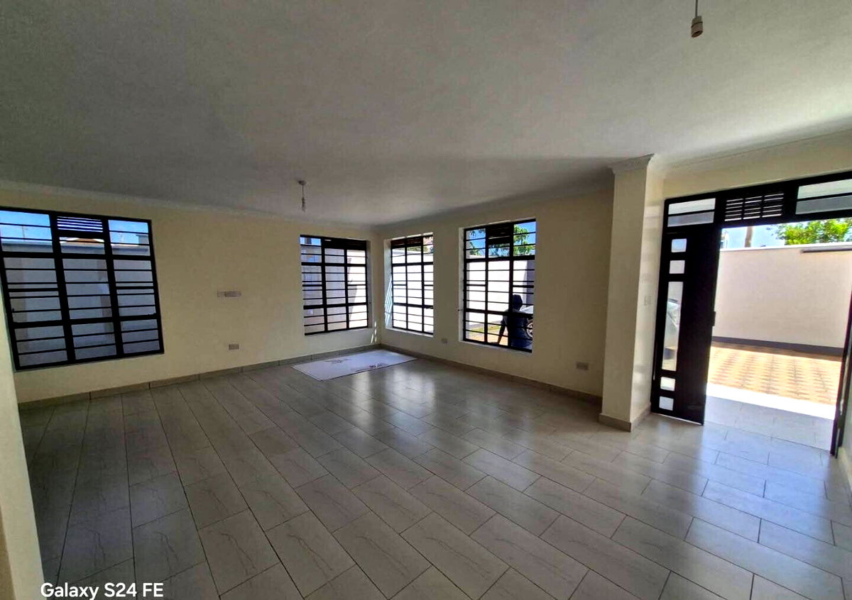 4BR All-Ensuite Mansion with Rooftop Lounge - Thika Landless