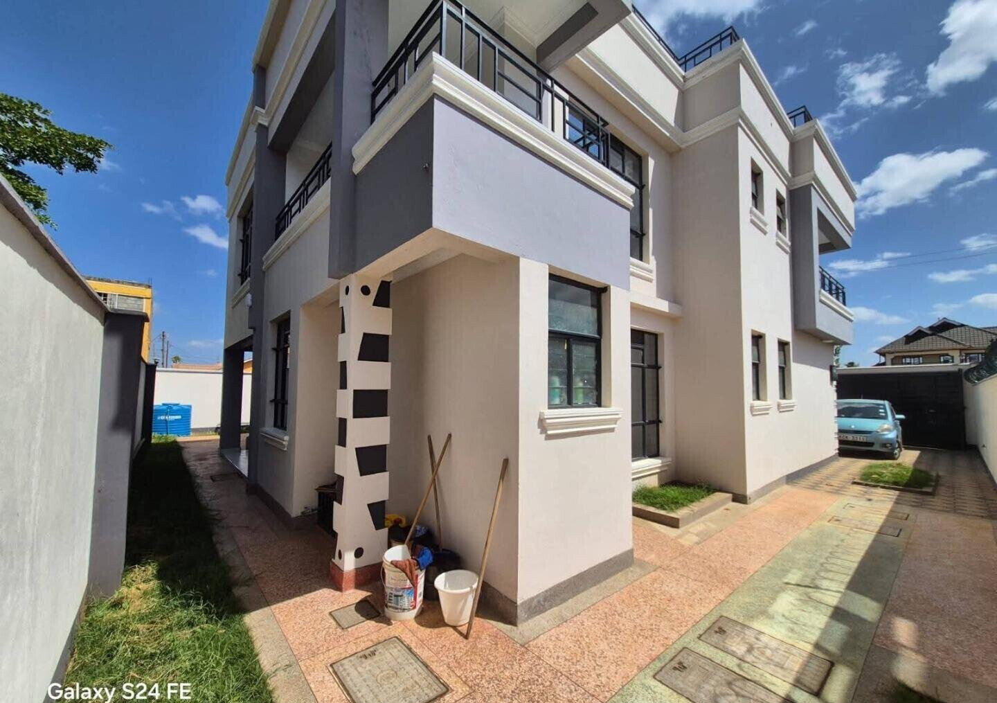 4BR All-Ensuite Mansion with Rooftop Lounge - Thika Landless