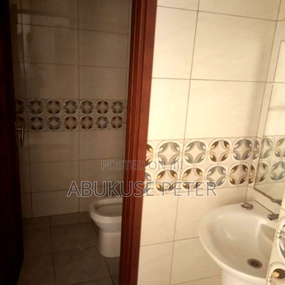 3bdrm Apartment in Nyali for rent - Image 9
