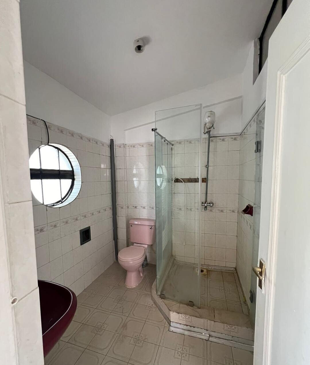 5 En-Suite Townhouse with DSQ & Front Garden - Kilimani