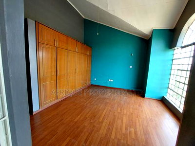 5bdrm Mansion in South B for sale - Image 13