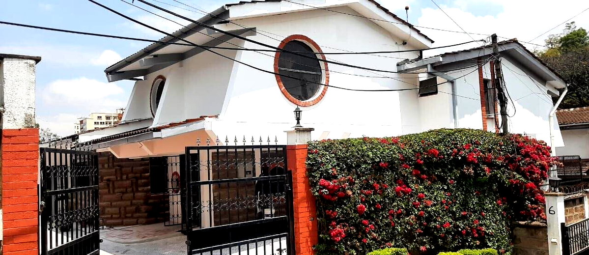 6-Ensuite Townhouse with DSQ & Private Garden - Spring Valley