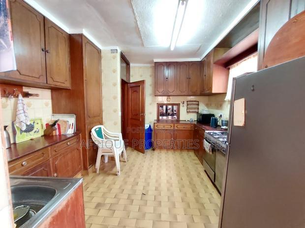 5bdrm Bungalow in Loresho for sale