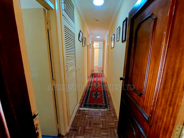 5bdrm Bungalow in Loresho for sale