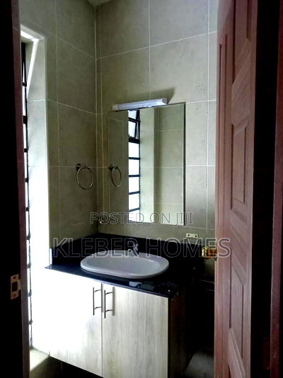 Studio Apartment in South B for sale - Image 8