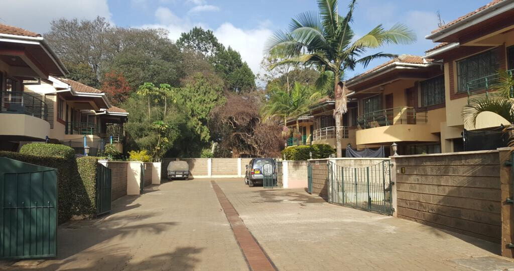5-Ensuite Townhouse with DSQ & Shared Pool - Lavington