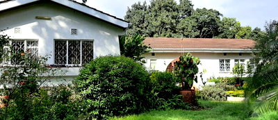 1 Acre 4BR Home with Garden
