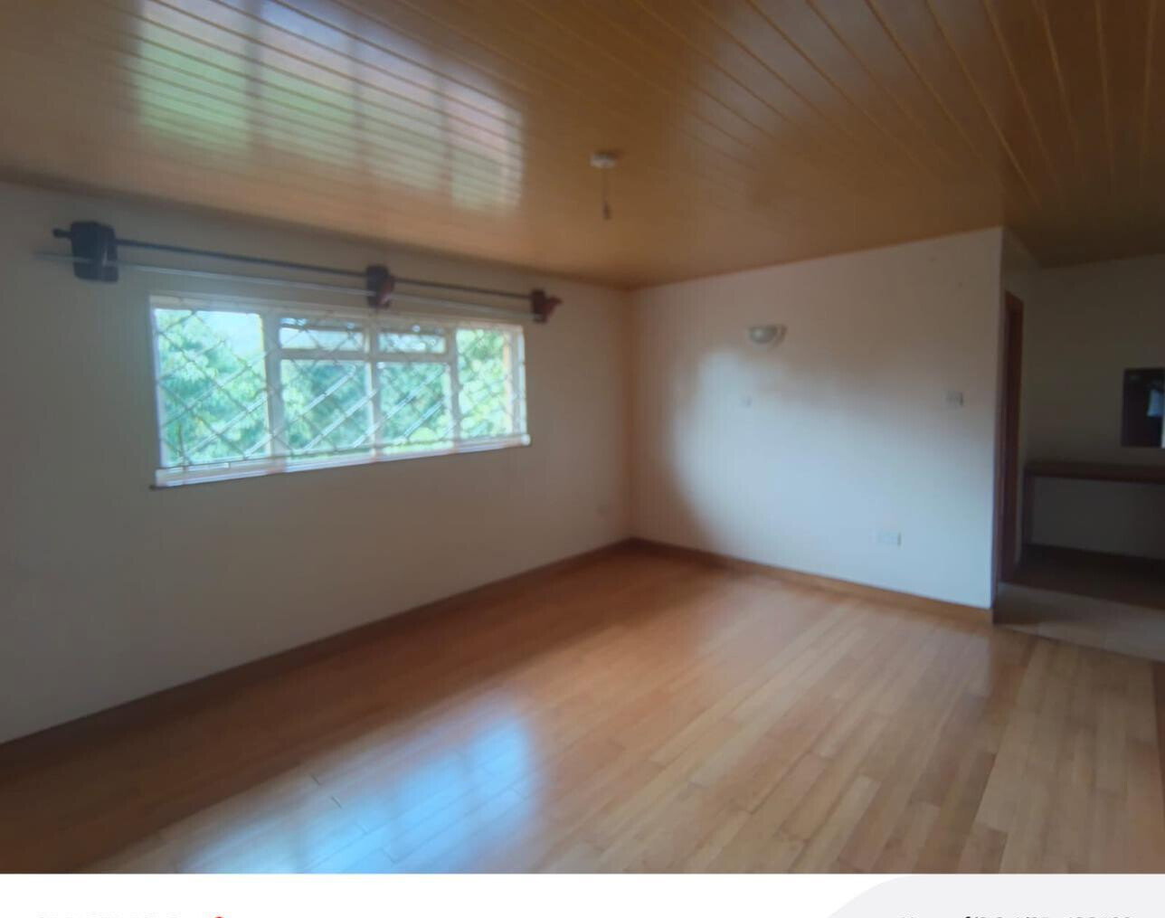 4BR Townhouse on Half-Acre Garden with DSQ - Runda