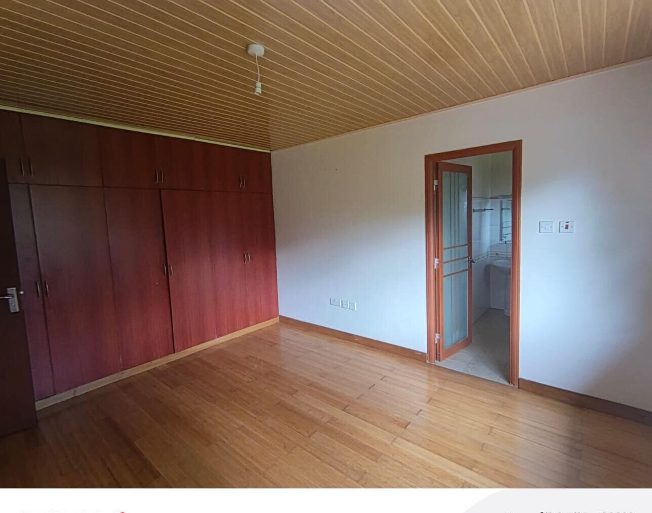 4BR Townhouse on Half-Acre Garden with DSQ - Runda