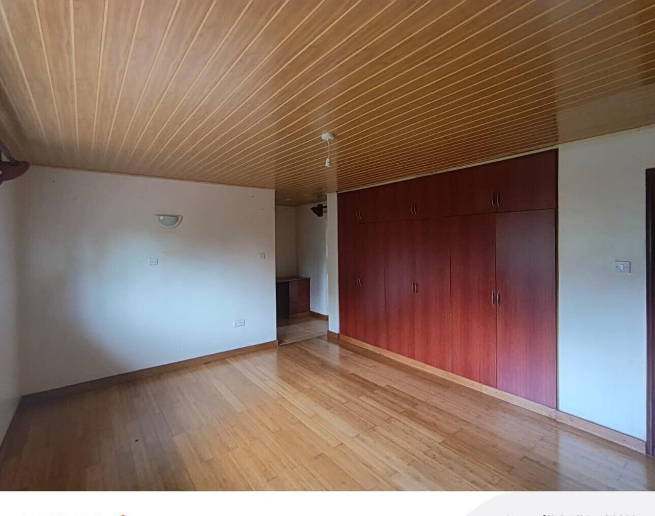4BR Townhouse on Half-Acre Garden with DSQ - Runda