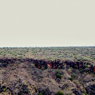Prime 10 Acres Cliff Edge ,Lentoko,At 420k Per Acre - Image 1
