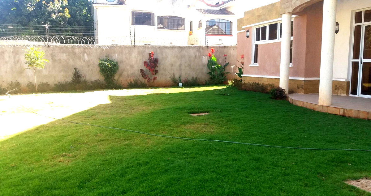 5-Ensuite Townhouse with Gym & Study in Lavington - Valley Arcade