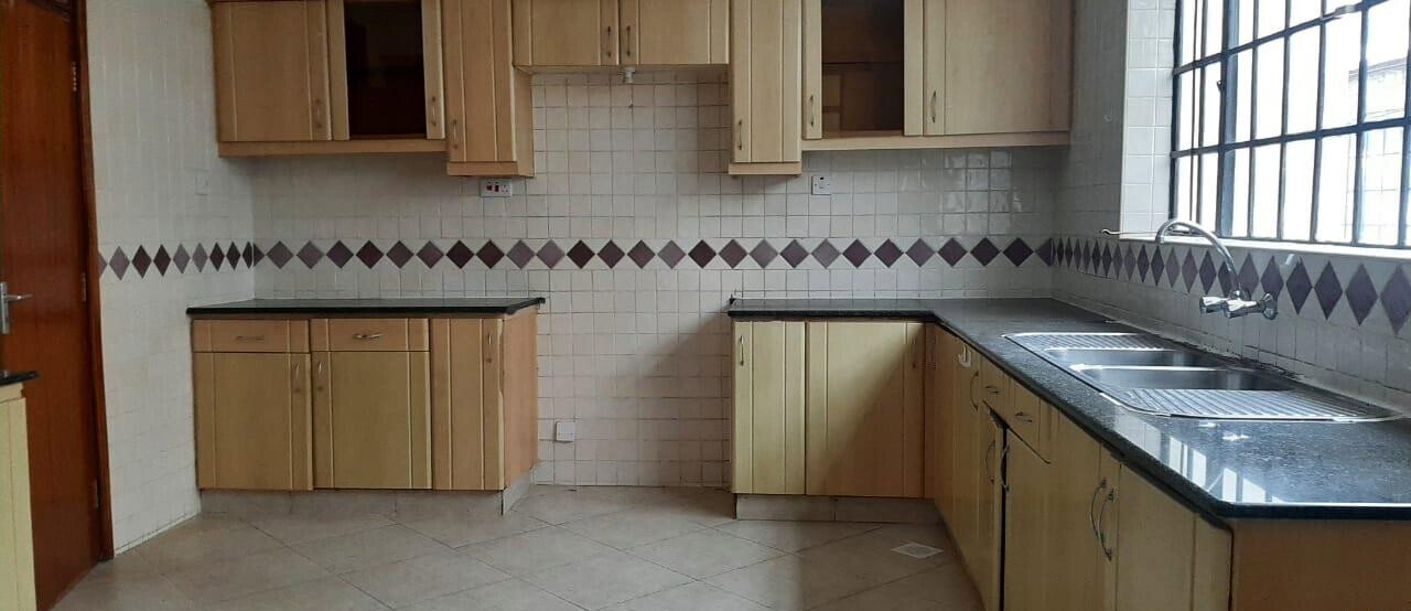 4-Ensuite Townhouse with Fireplace & Private Garden - Spring Valley