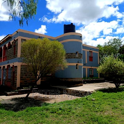 5 Acres Plus 7 Bedroom Maisonette in Kitengela Milimani - Image 4