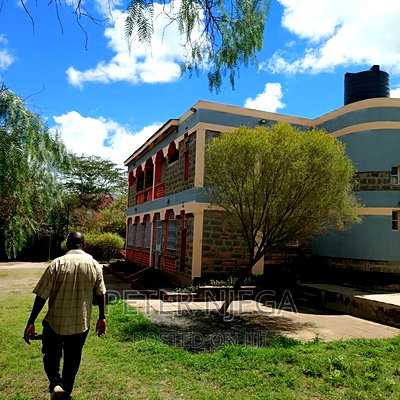 5 Acres Plus 7 Bedroom Maisonette in Kitengela Milimani - Image 3