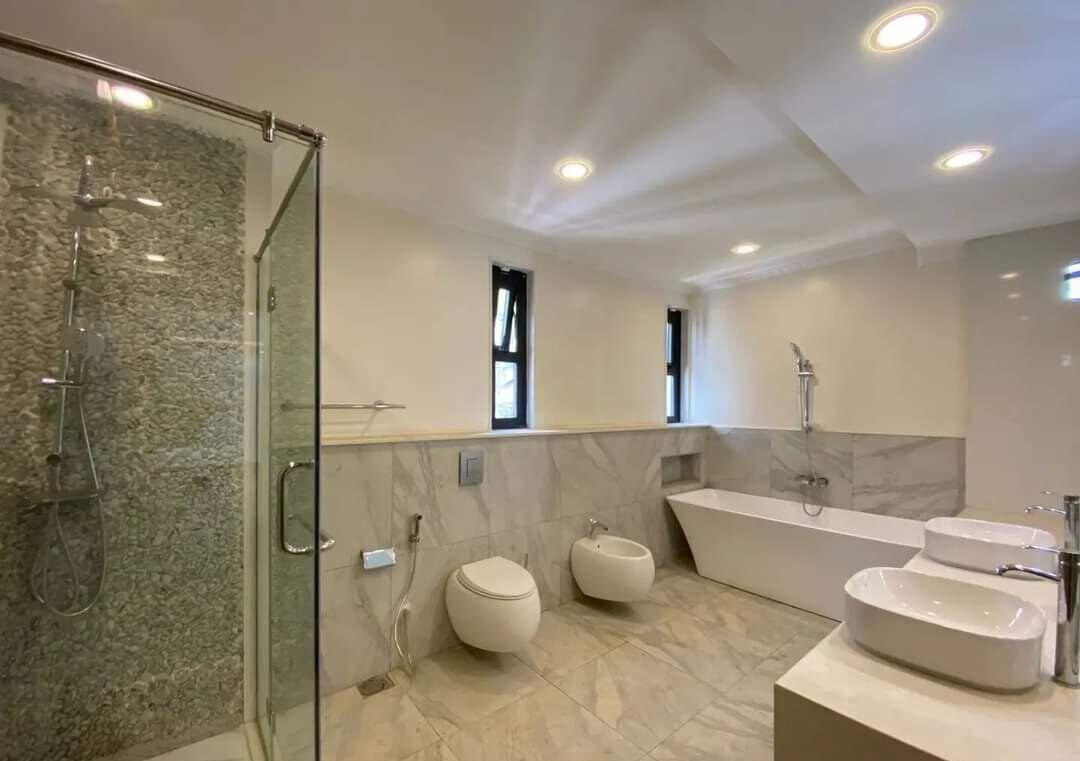 Newly Built 5-Ensuite Townhouse with Study & DSQ - Lavington