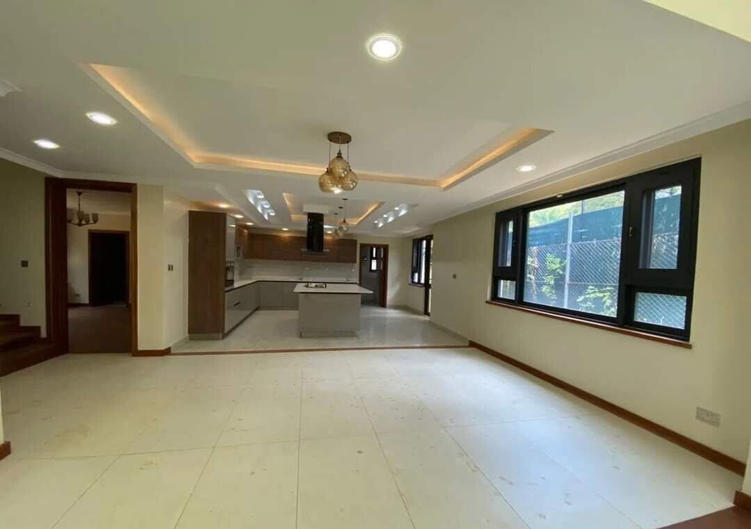 Newly Built 5-Ensuite Townhouse with Study & DSQ - Lavington