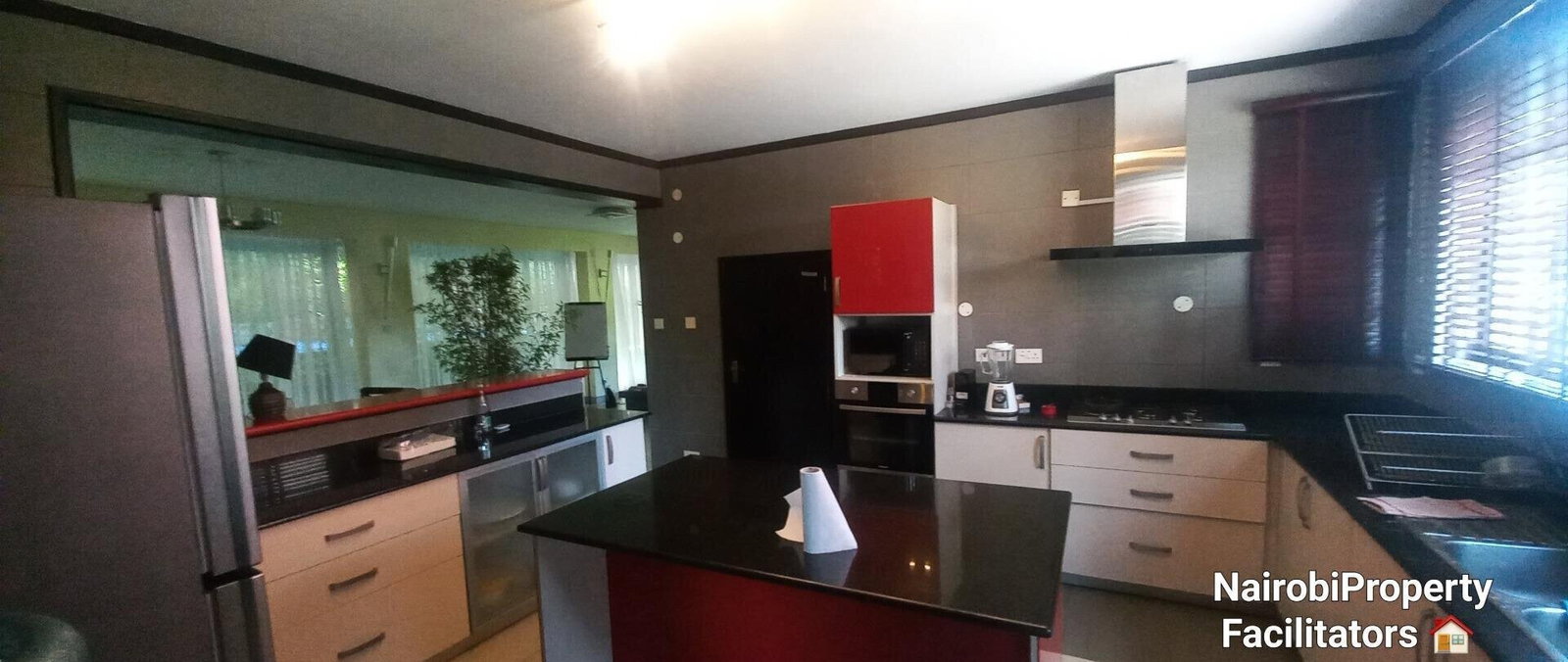 5-Ensuite Townhouse with Rooftop Jacuzzi & Private Pool - Lavington