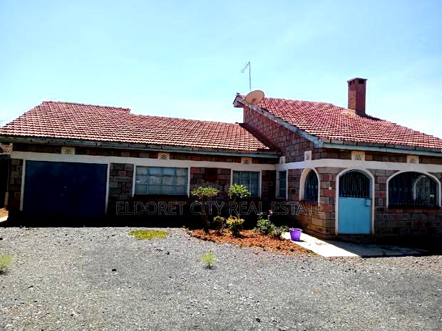 Furnished 4bdrm Bungalow in Chipsy Road Kimumu, Eldoret CBD for Sale