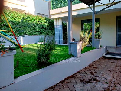 4bdrm Maisonette in Joska for rent - Image 12