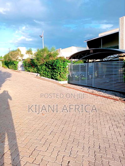 4bdrm Maisonette in Joska for rent - Image 2