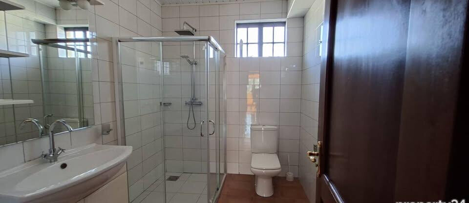 4-Ensuite Townhouse with DSQ & Guest Cloakroom - Brookside