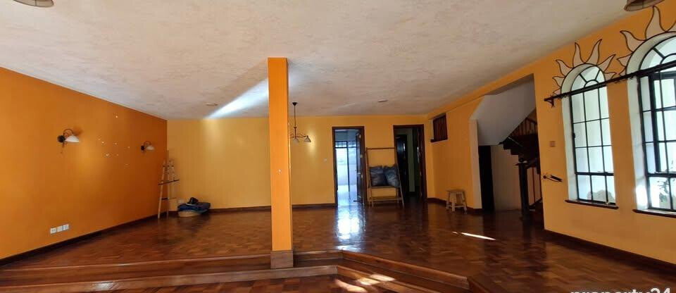 4-Ensuite Townhouse with DSQ & Guest Cloakroom - Brookside