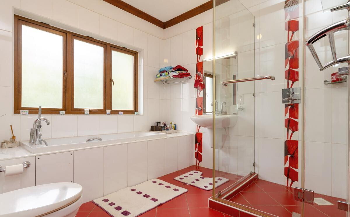 4 En-Suite Townhouse with Fireplace Near ISK - Kitisuru