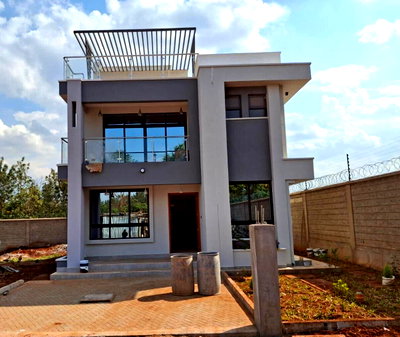 1/8 Acre Townhouse with Garden