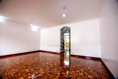 4bdrm House in Gatanga Hill Court, Valley Arcade for sale - Image 1