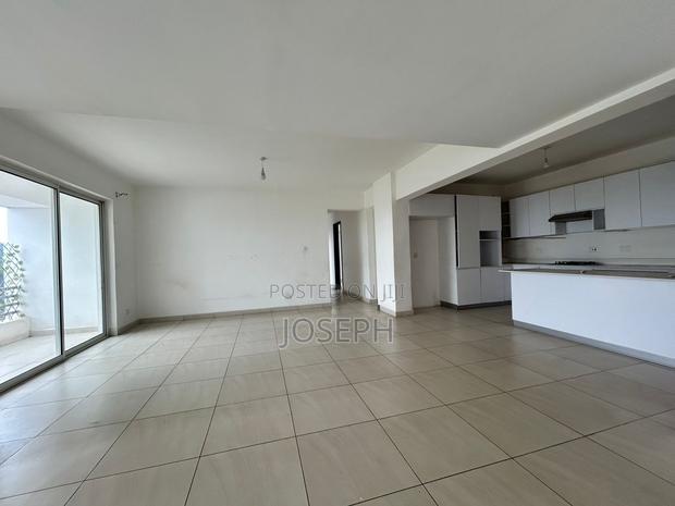 3bdrm Apartment in Parklands for rent