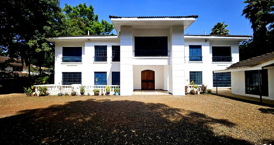 5-Ensuite Townhouse with Fireplace & UN Proximity - Gigiri