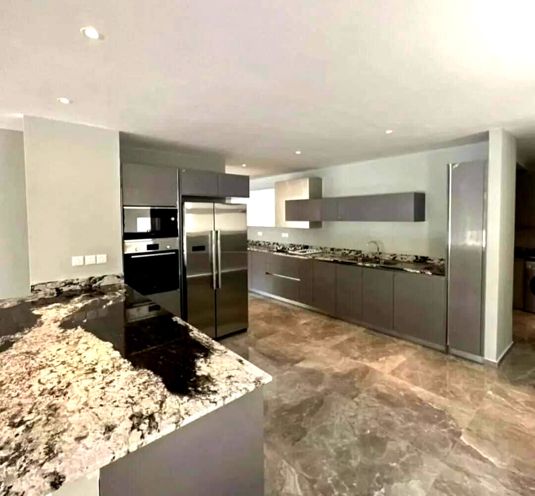 3-Bed Garden Villa with Italian Kitchen & Solar - Spring Valley