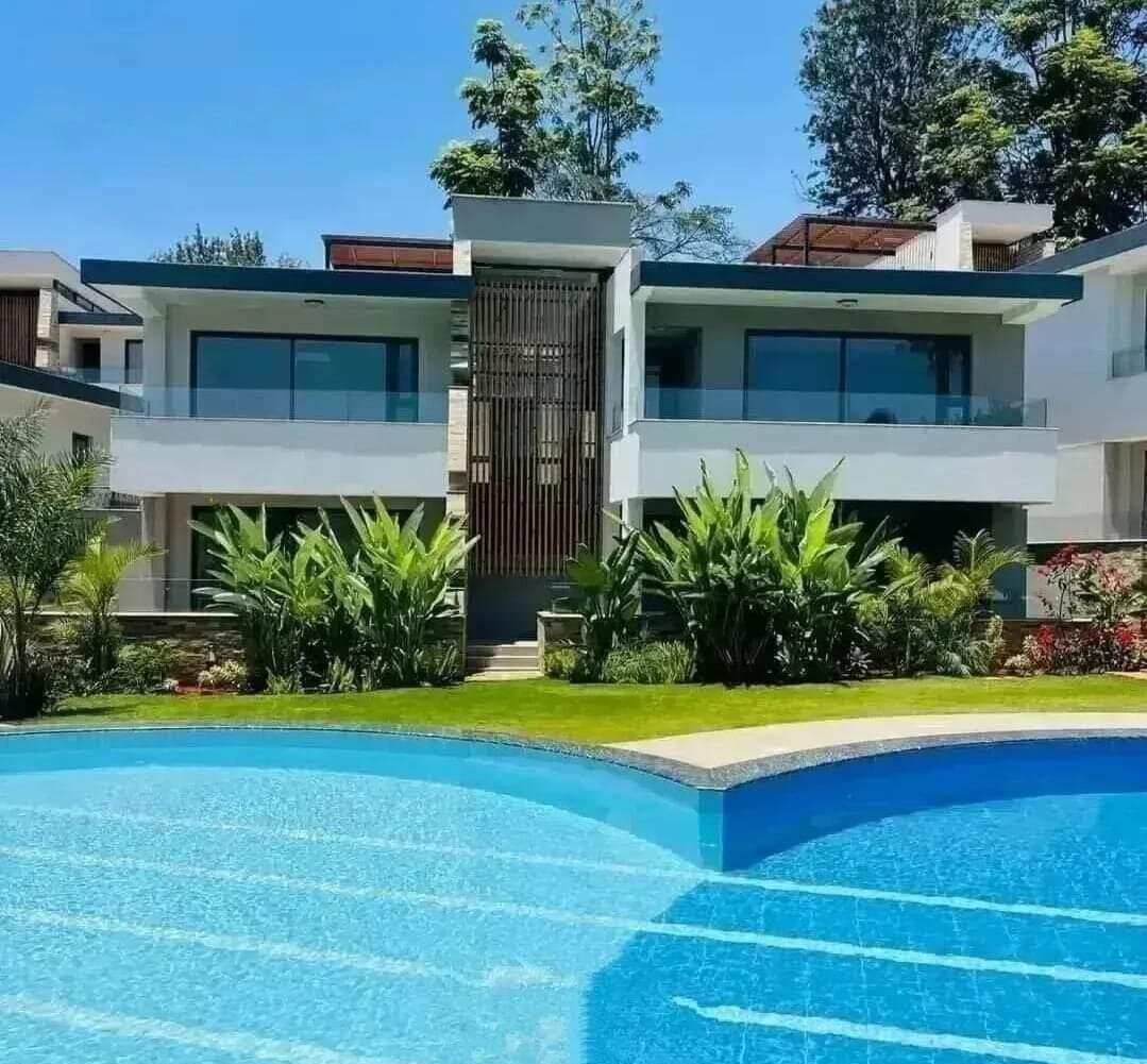 3-Bed Garden Villa with Italian Kitchen & Solar - Spring Valley