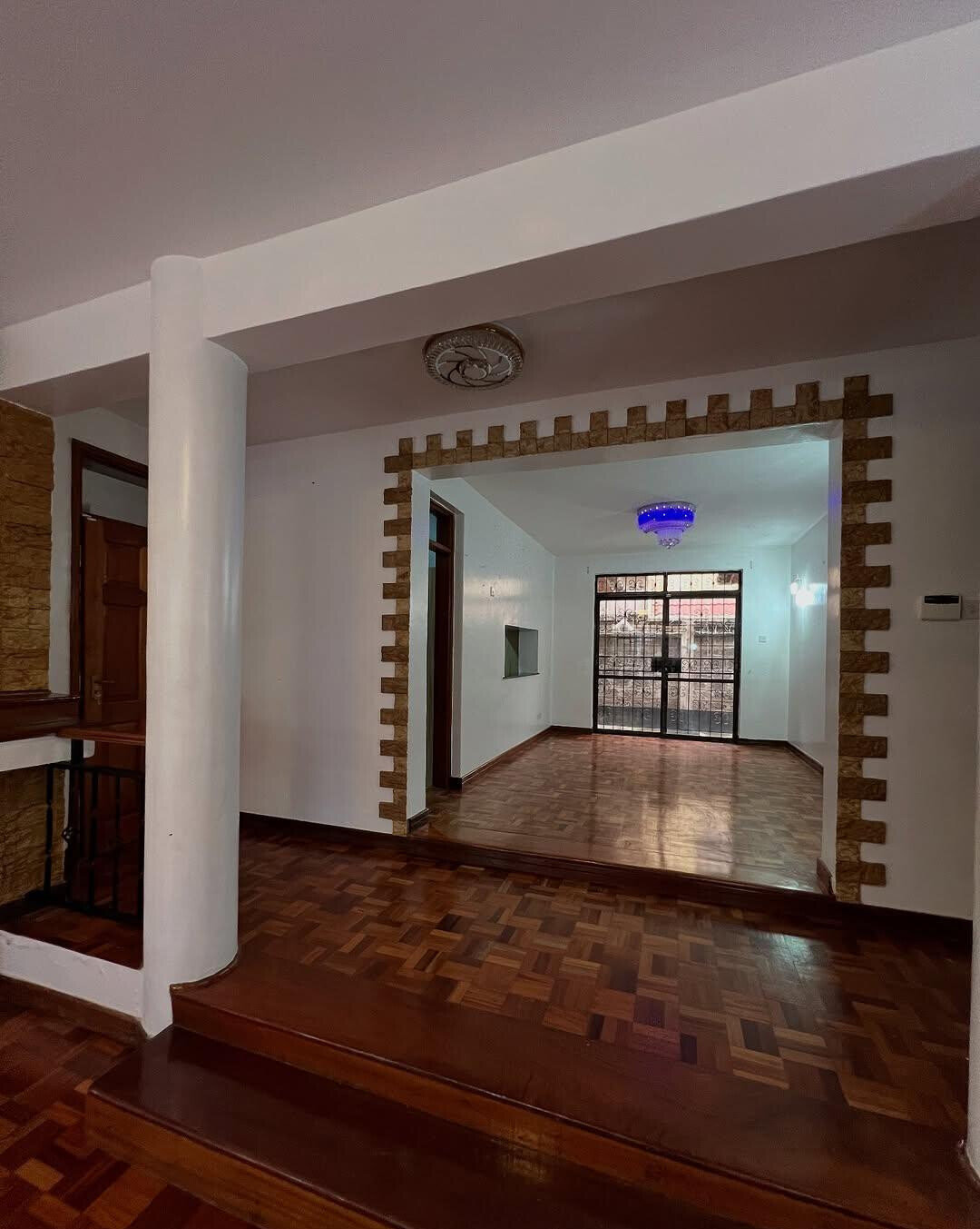 5-Ensuite Townhouse with Private Garden & DSQ - Lavington