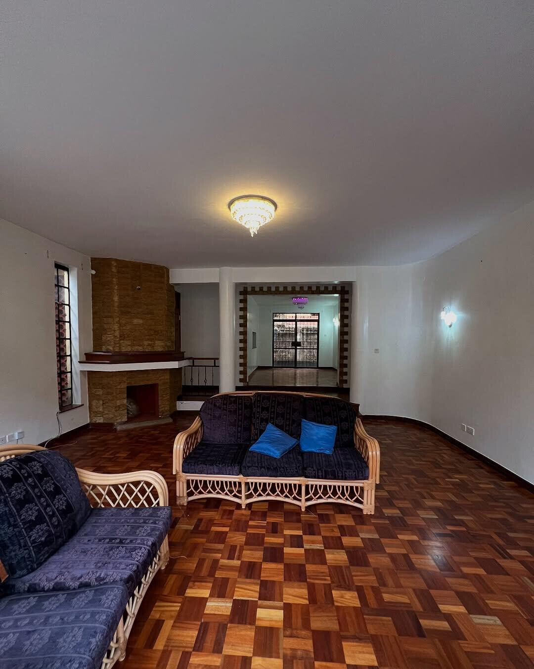 5-Ensuite Townhouse with Private Garden & DSQ - Lavington
