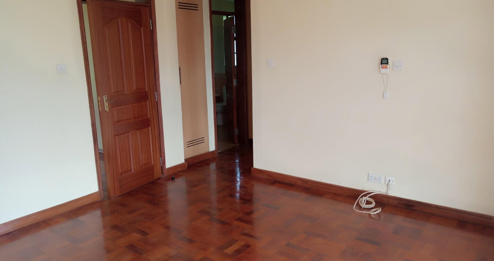4BR Townhouse with Library, DSQ & Borehole - Mumwe Gardens, Runda