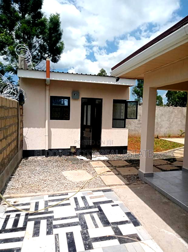 Furnished 3bdrm Bungalow in Annex, Kapsuswa for sale