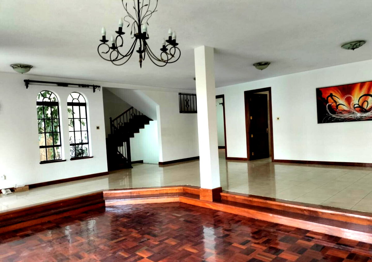 4-Ensuite Townhouse with DSQ & Private Garden - Westlands