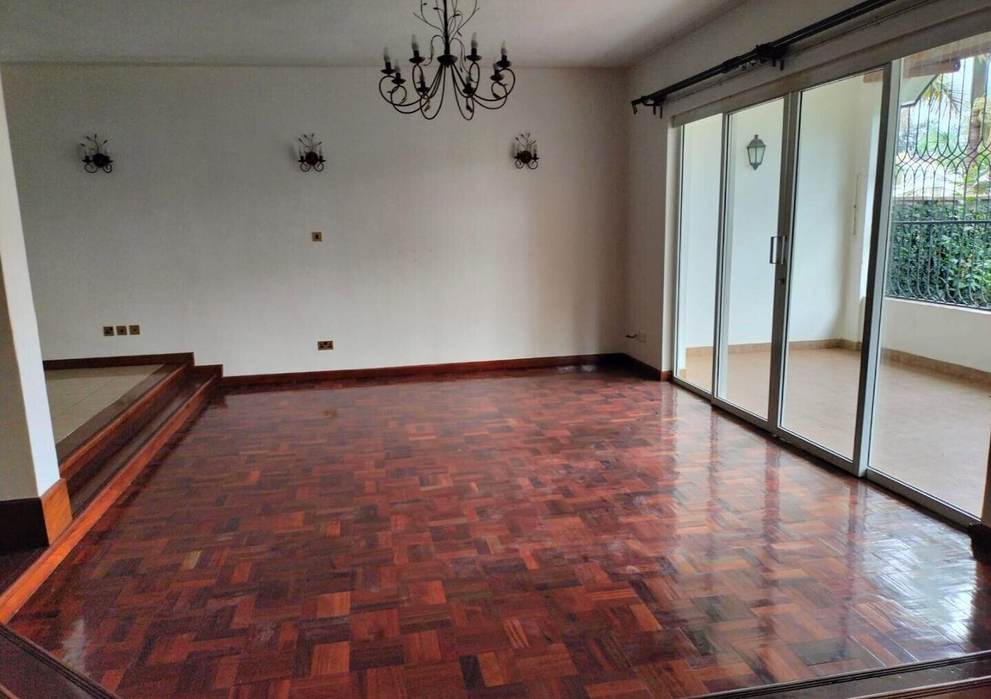 4-Ensuite Townhouse with DSQ & Private Garden - Westlands