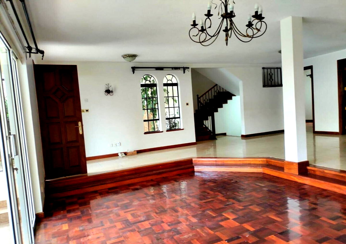 4-Ensuite Townhouse with DSQ & Private Garden - Westlands