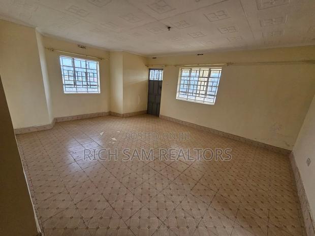 4bdrm Mansion in Mzee Wanyma, Nakuru Town East for sale