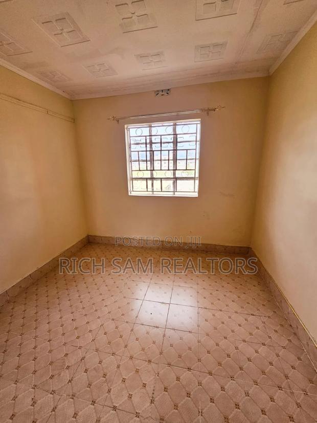 4bdrm Mansion in Mzee Wanyma, Nakuru Town East for sale